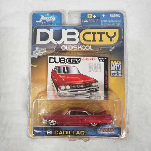 Red 61 Cadillac and Silver & Red 63 Thunderbird Die-Cast Toy Cars Set - Picture 4 of 5